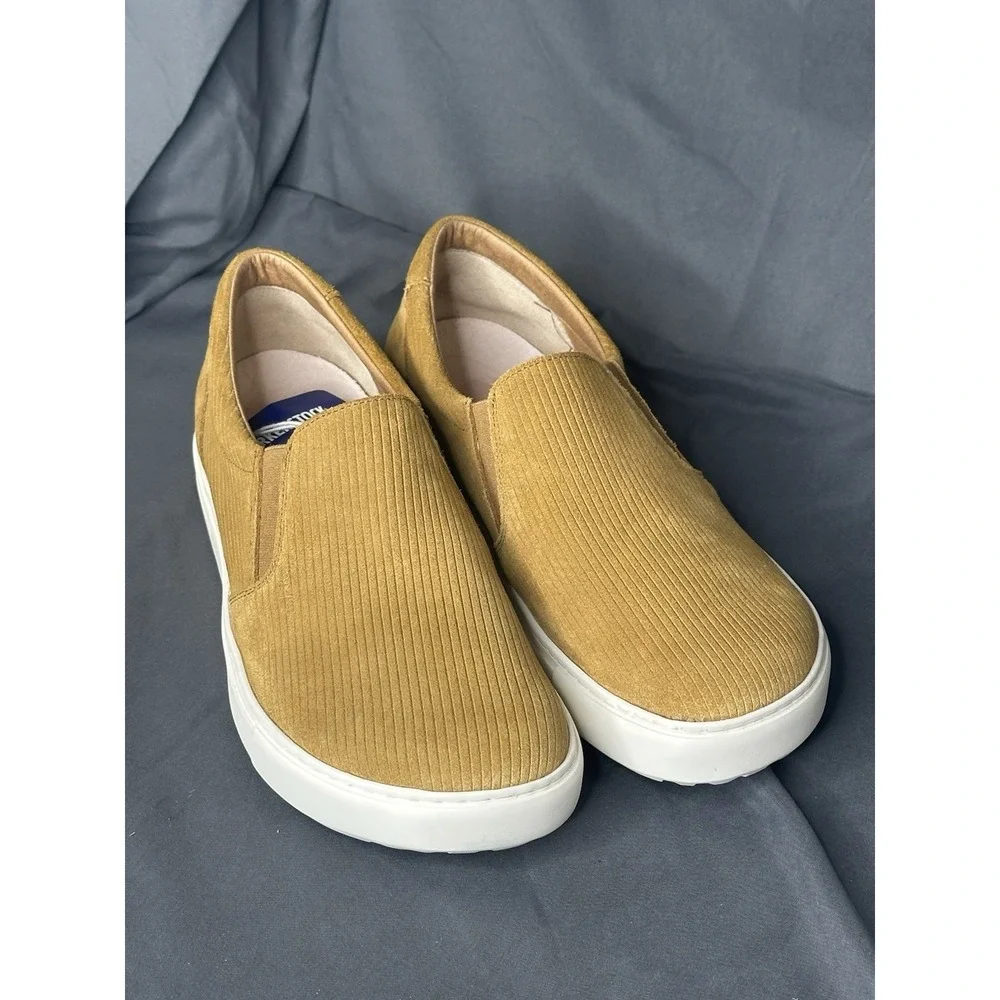 Birkenstock Oswego Low top suede sneaker shoes tan NWOB Women sz 11 Men Sz 9 (42